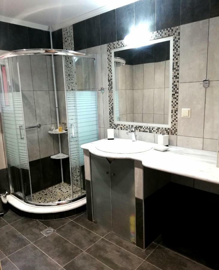 Aspa'S Apartment Кавала Екстериор снимка